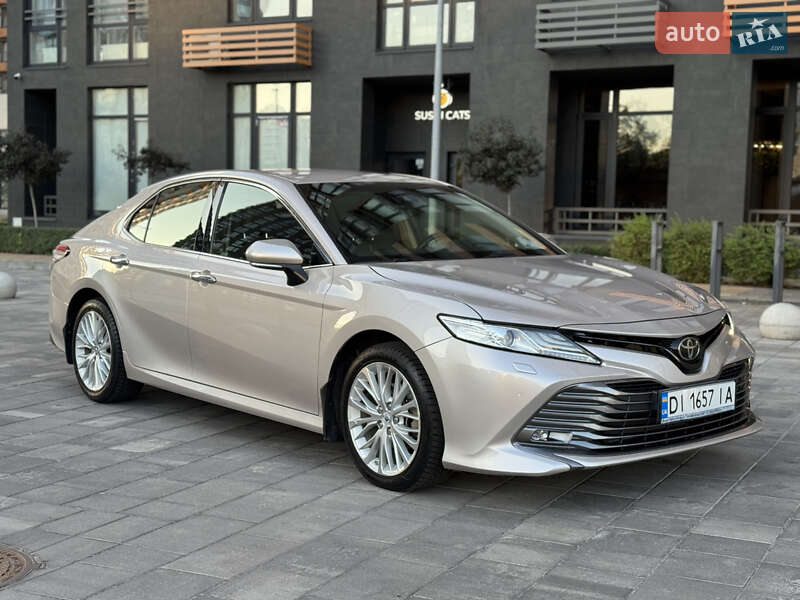 2017 toyota camry