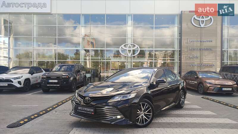 2020 toyota camry