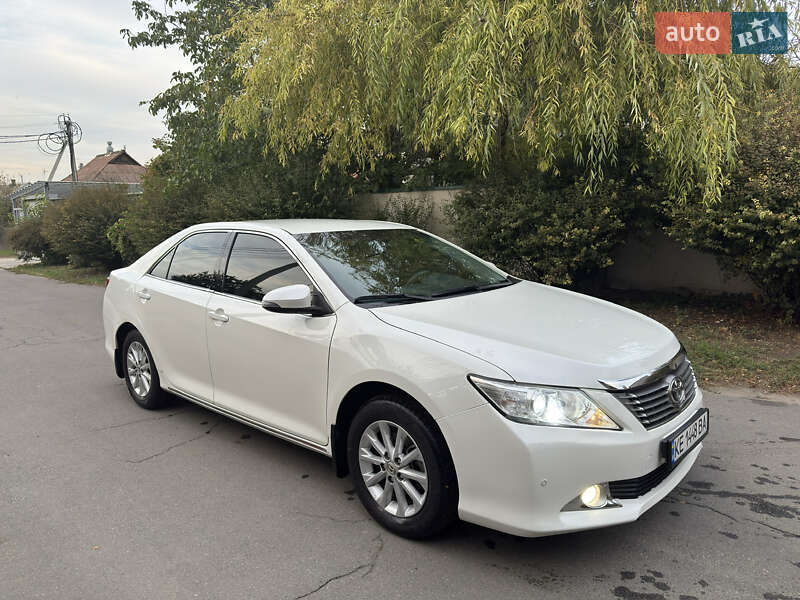 2012 toyota camry