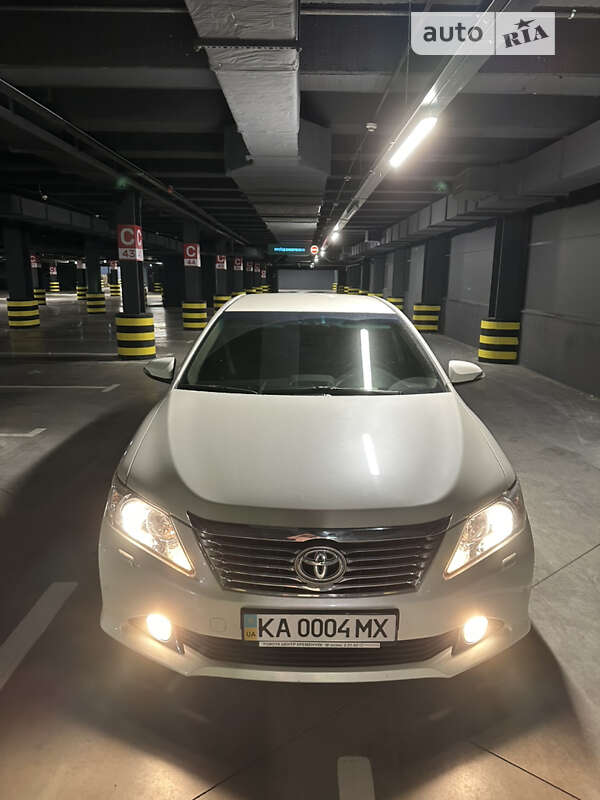 2012 toyota camry