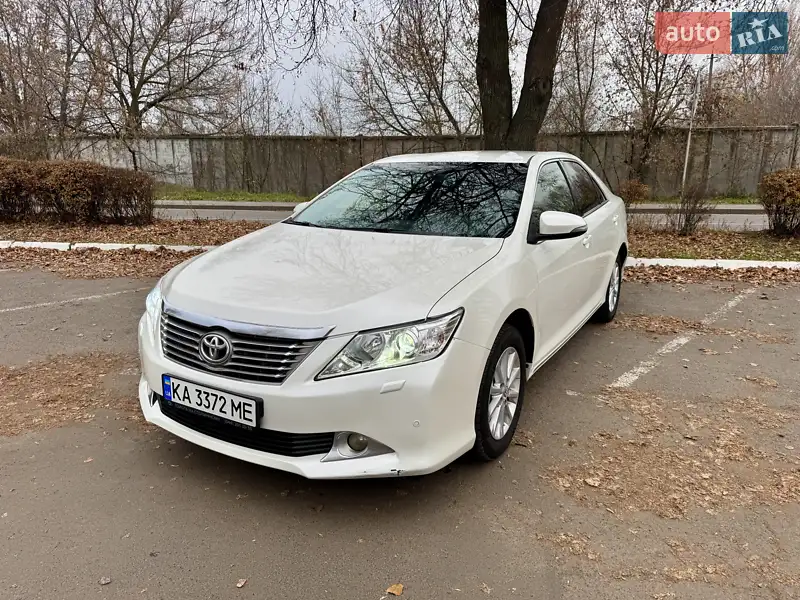 2012 toyota camry