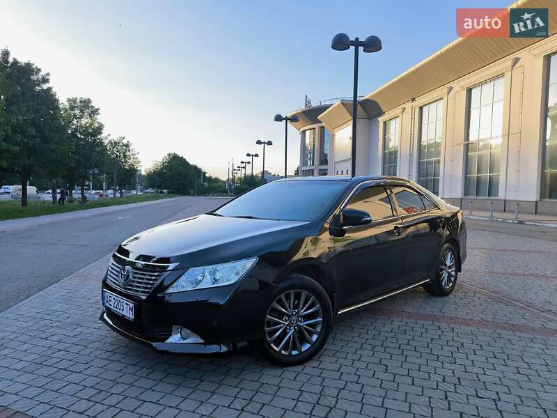 2013 toyota camry