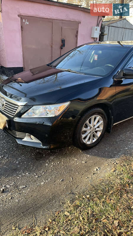 2013 toyota camry