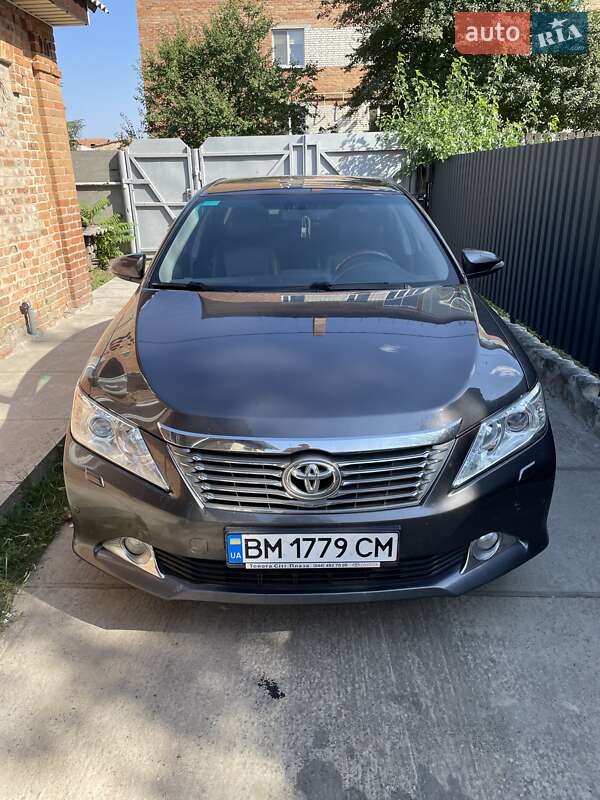 2013 toyota camry
