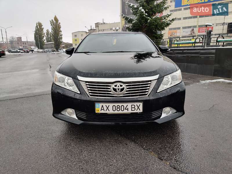 2013 toyota camry