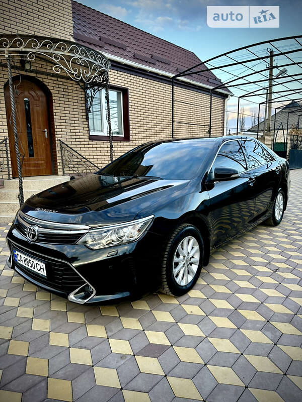 2016 toyota camry