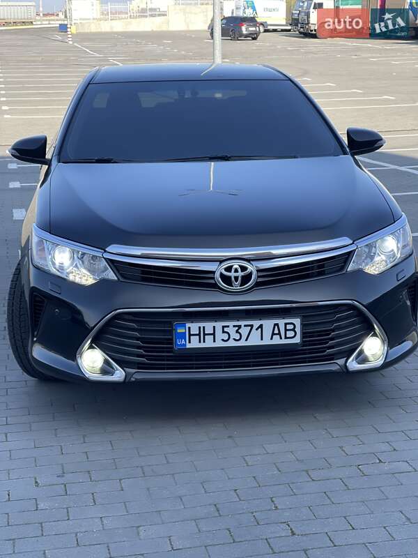 2016 toyota camry