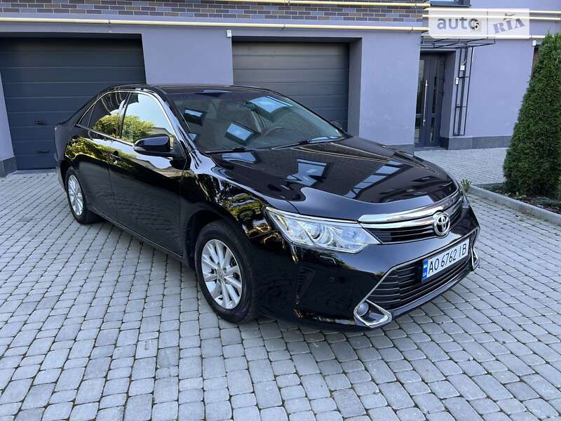 2017 toyota camry
