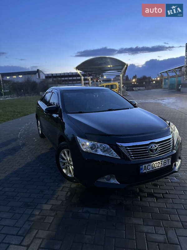 2011 toyota camry