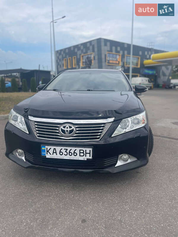 2011 toyota camry