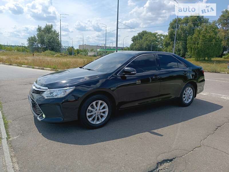 2016 toyota camry