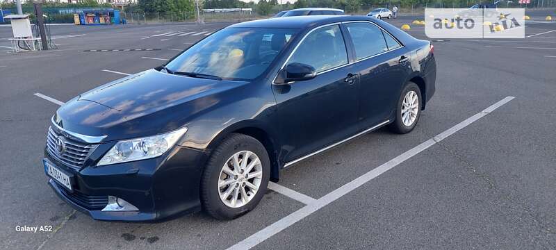 2011 toyota camry