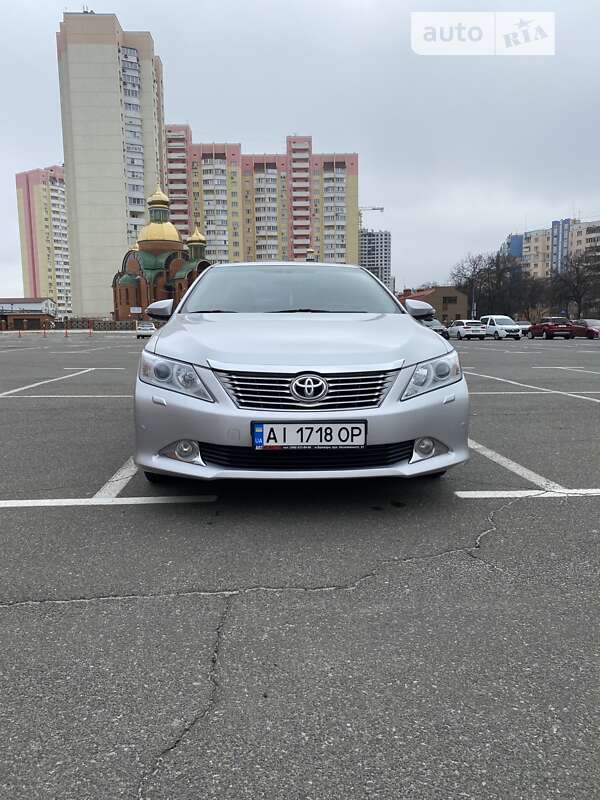 2012 toyota camry