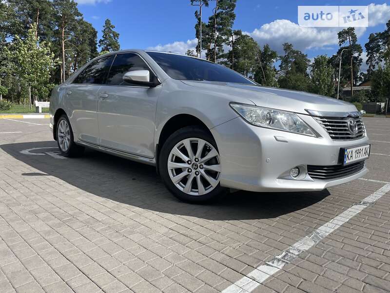 2012 toyota camry