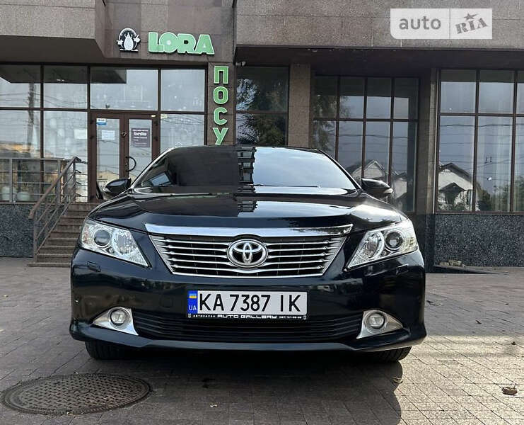 2012 toyota camry