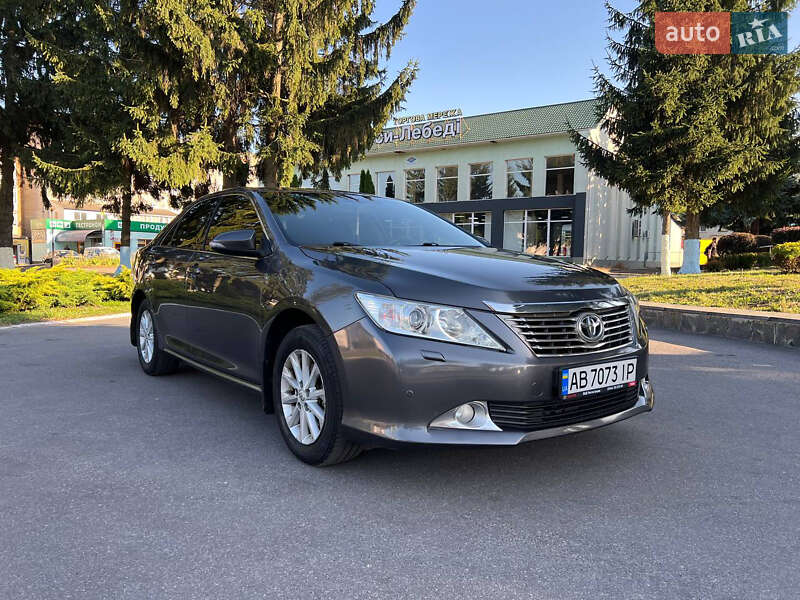 2012 toyota camry