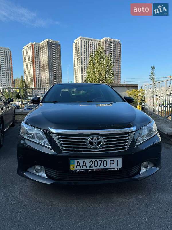 2013 toyota camry