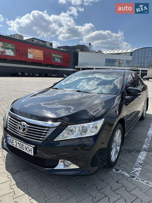 2013 toyota camry