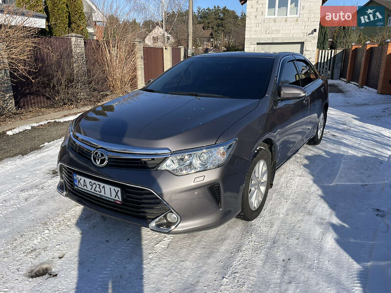 2015 toyota camry