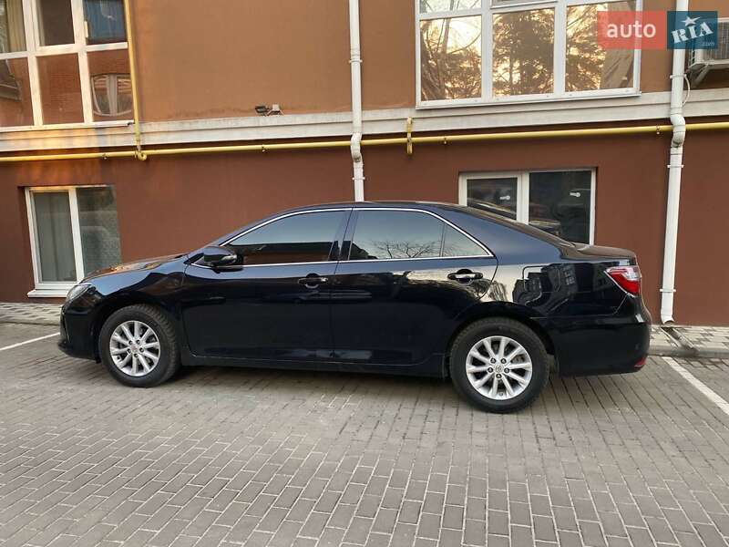2016 toyota camry