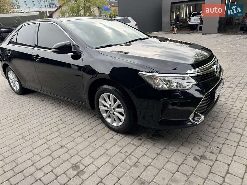 2017 toyota camry