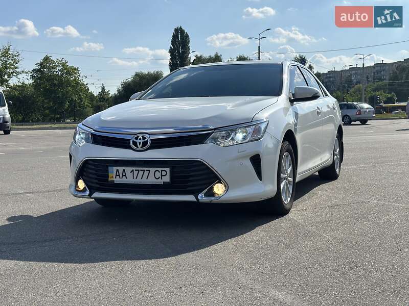2017 toyota camry