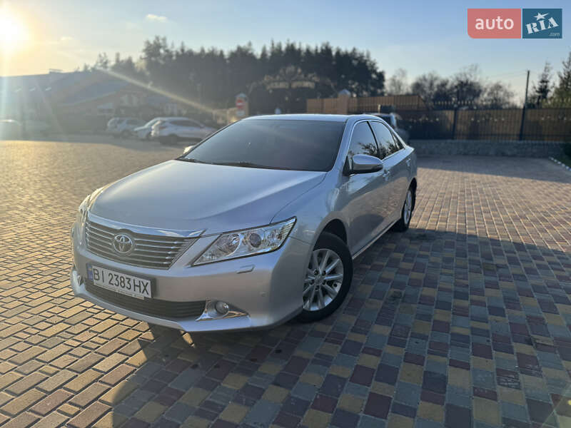 2011 toyota camry
