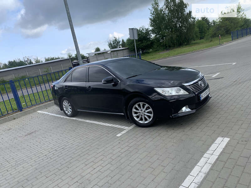 2012 toyota camry