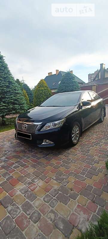 2012 toyota camry