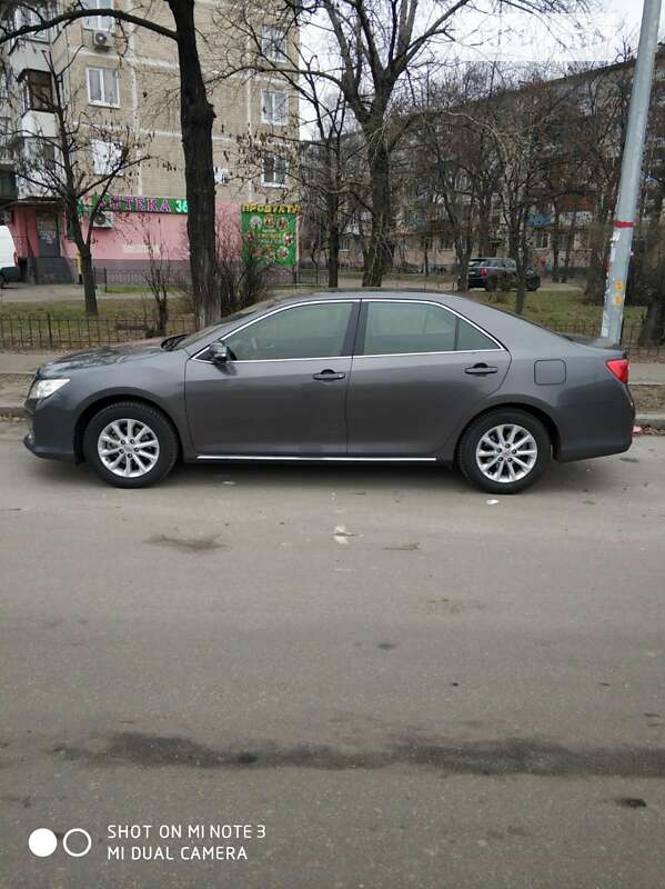 2012 toyota camry