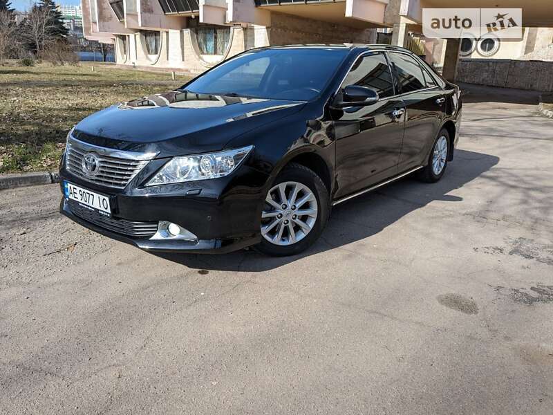 2012 toyota camry