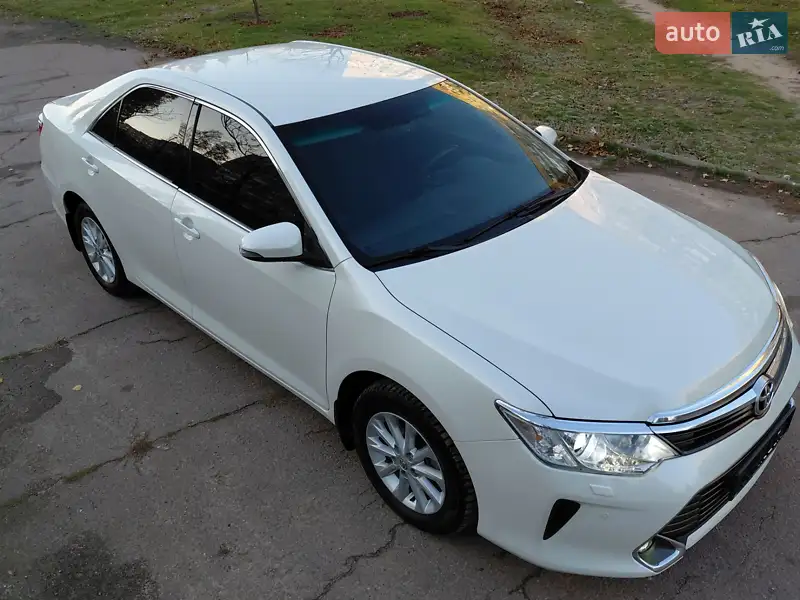 2015 toyota camry