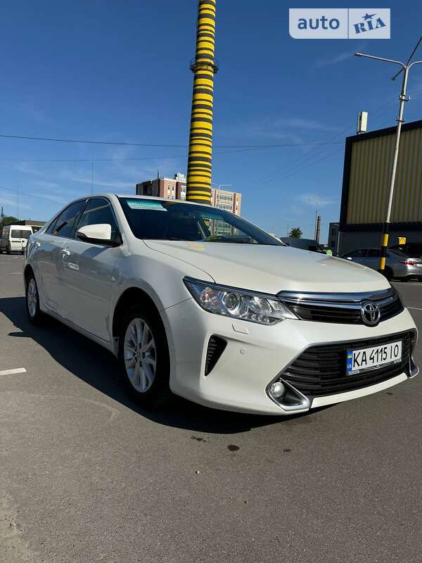 2017 toyota camry