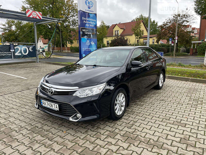 2017 toyota camry