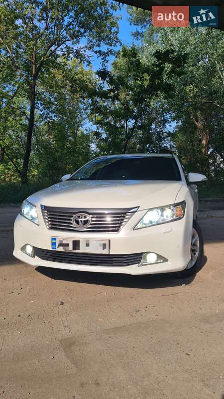 2012 toyota camry