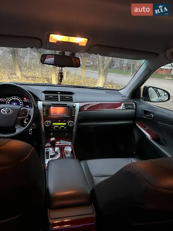 2012 toyota camry