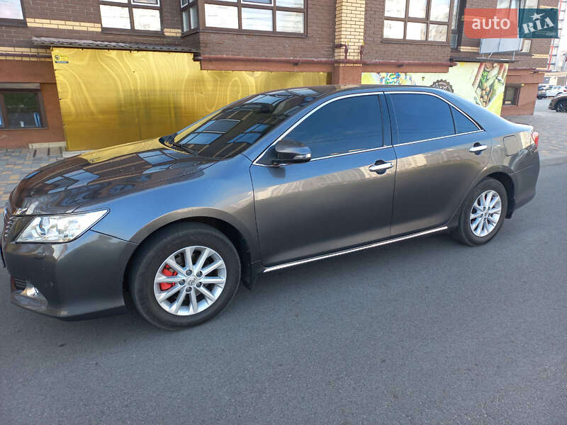 2012 toyota camry