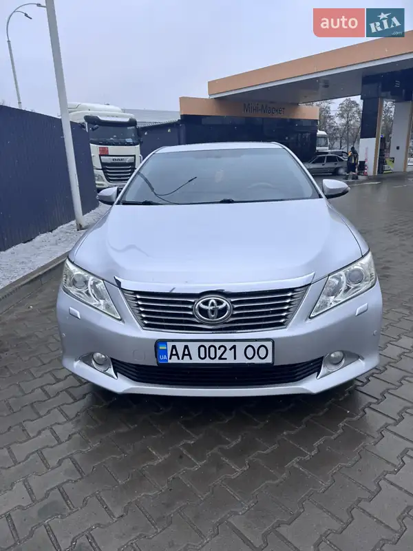 2012 toyota camry