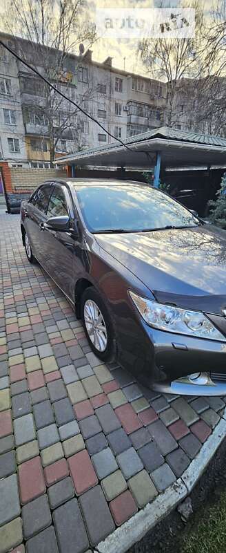 2013 toyota camry