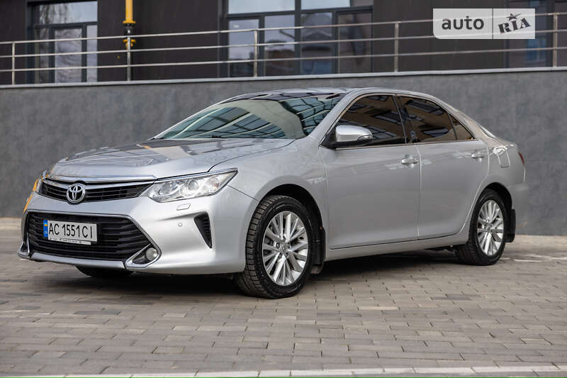 2015 toyota camry