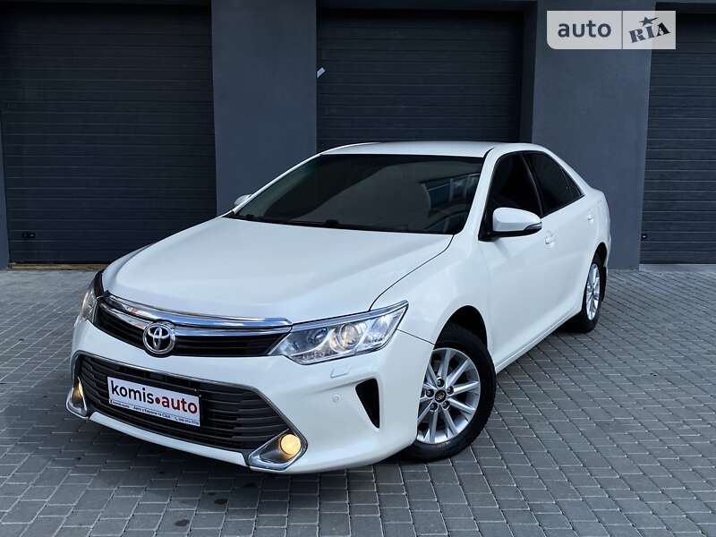 2015 toyota camry
