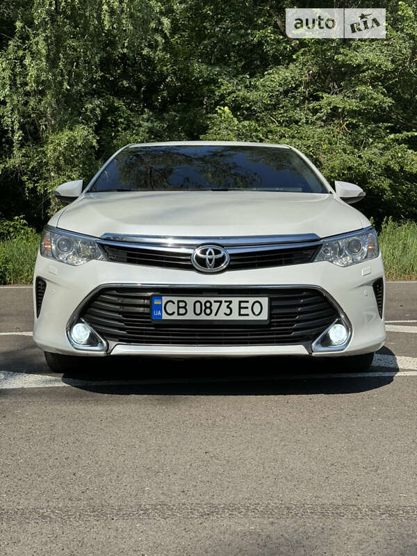 2016 toyota camry