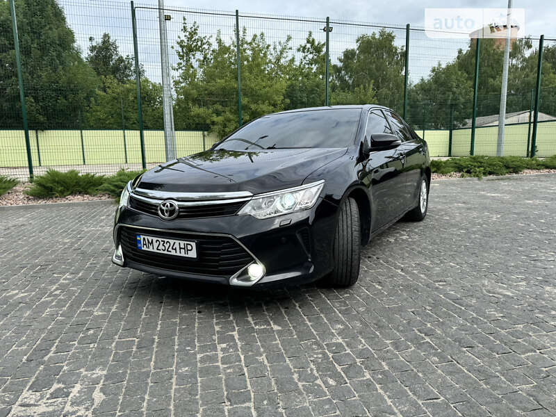 2016 toyota camry