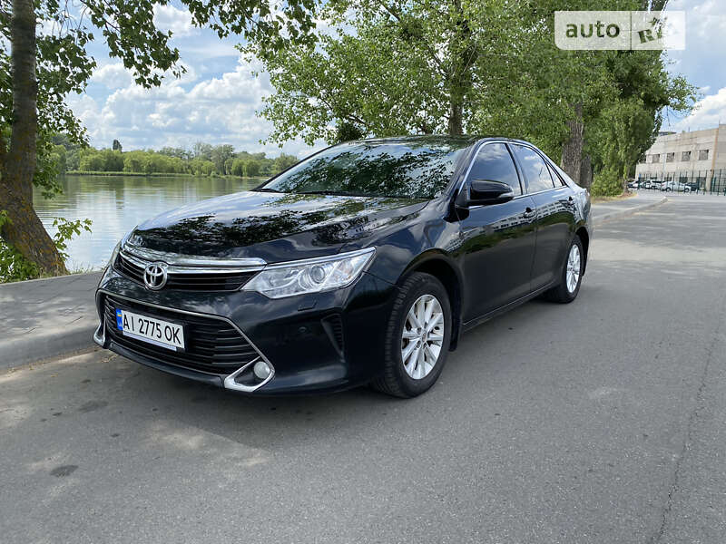 2016 toyota camry