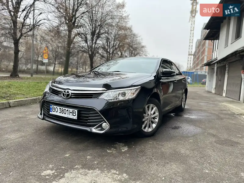 2016 toyota camry