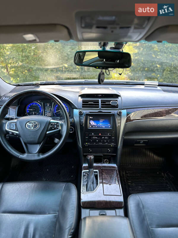 2017 toyota camry