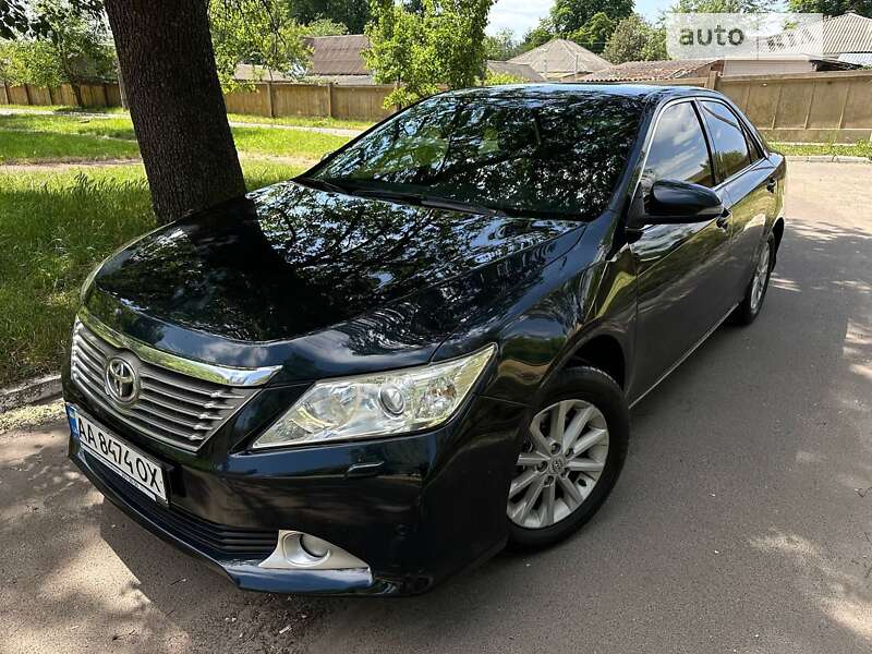 2011 toyota camry