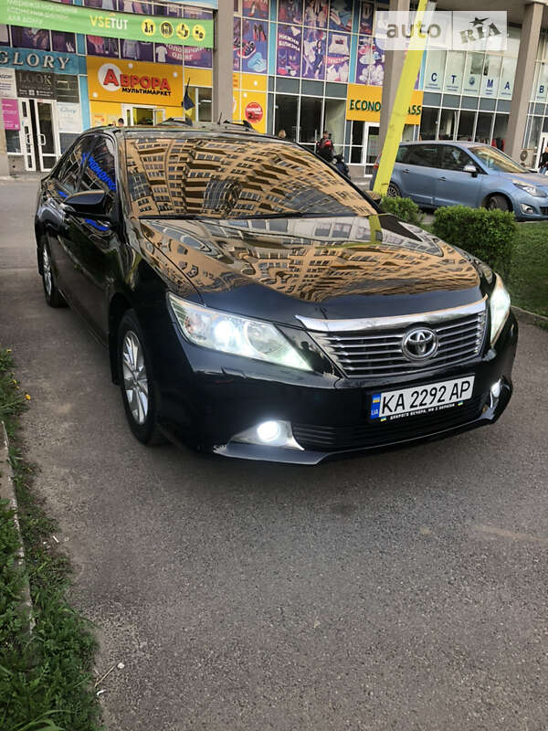 2012 toyota camry