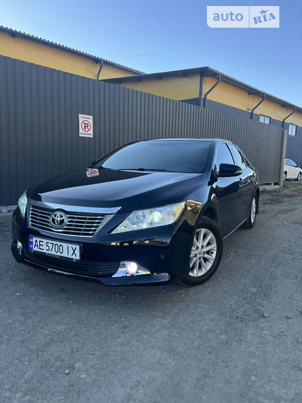 2012 toyota camry