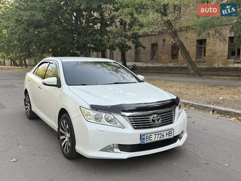 2012 toyota camry